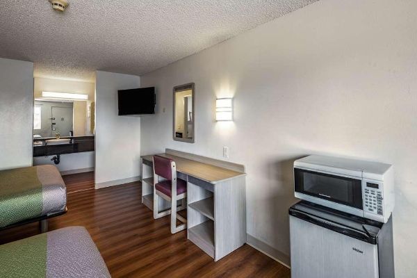 MOTEL 6 CLARKSTON (Clarkston)
